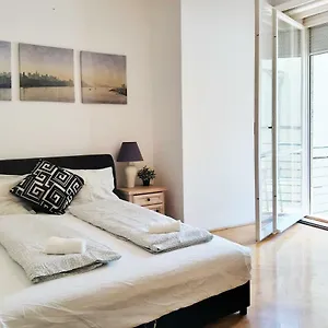 Gold Rose With 3 Apartament