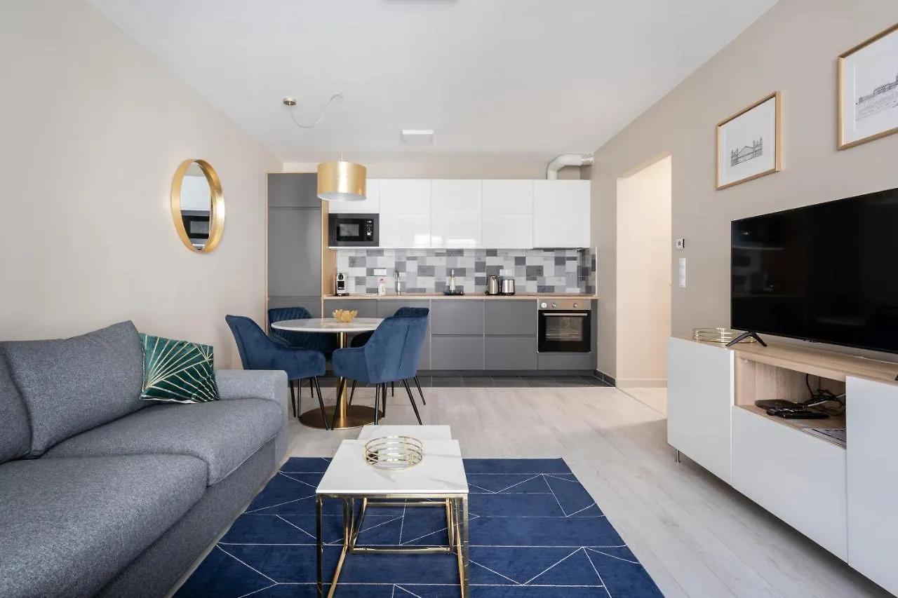 Navy Angel Apartment With Balcony Budapest