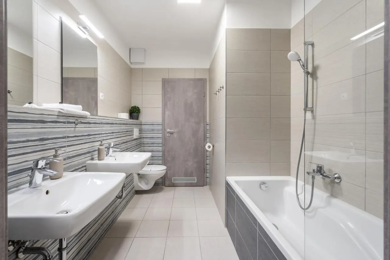 Navy Angel Apartment With Balcony Budapest
