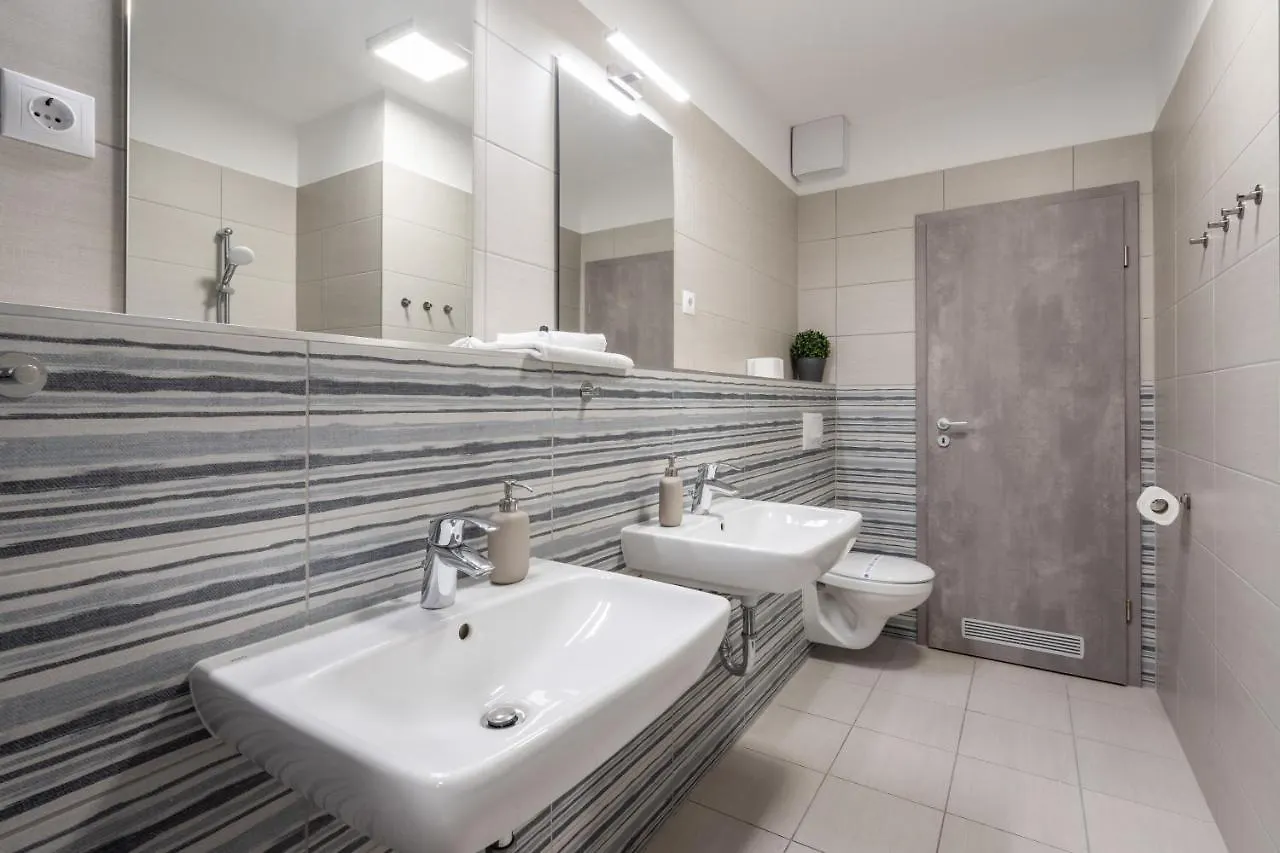 Navy Angel Apartment With Balcony Budapest