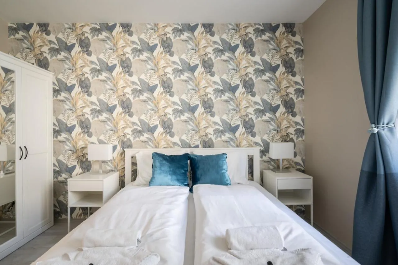 Navy Angel Apartment With Balcony Budapest Hungary